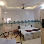 Tirupati Hotel